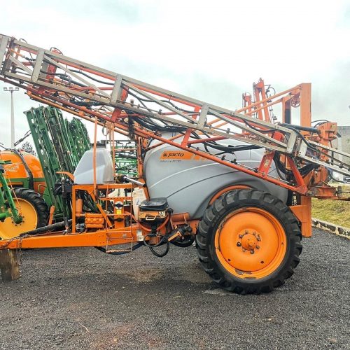 CI1860 Advance 3000 lts AM-24